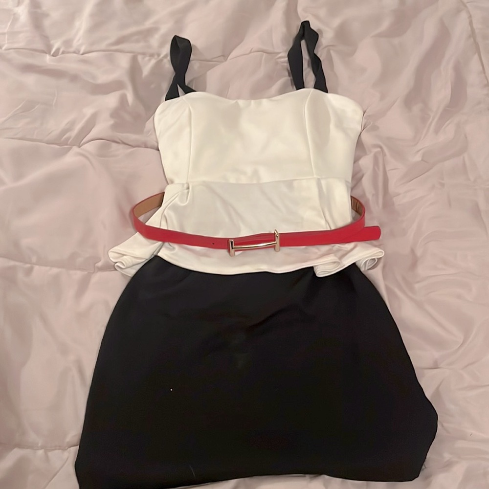 “Tobi” two tone mini dress sz small * LIKE NEW *